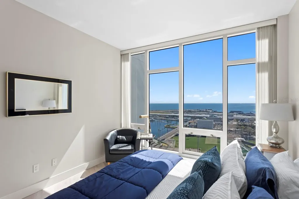 175 1st Street S St Petersburg FL 33701