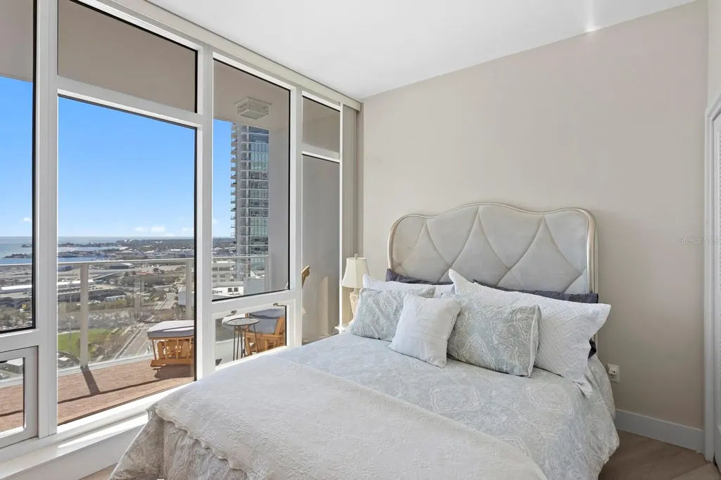 175 1st Street S St Petersburg FL 33701