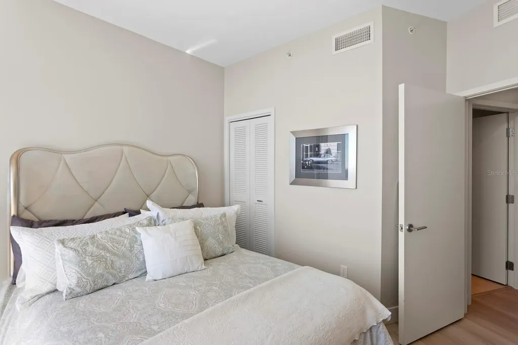 175 1st Street S St Petersburg FL 33701