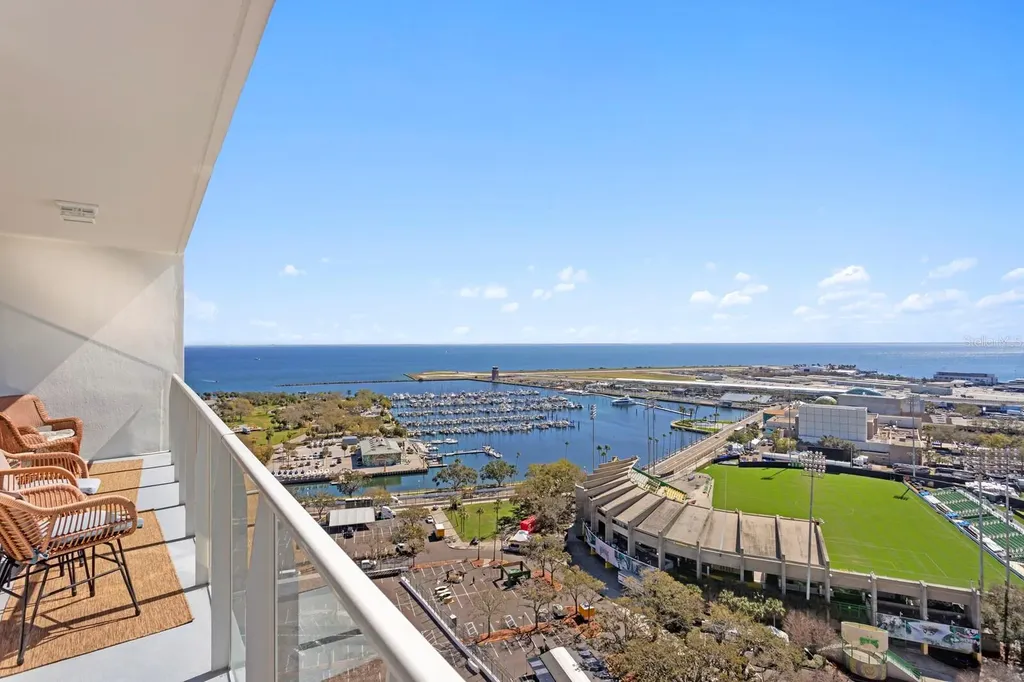 175 1st Street S St Petersburg FL 33701