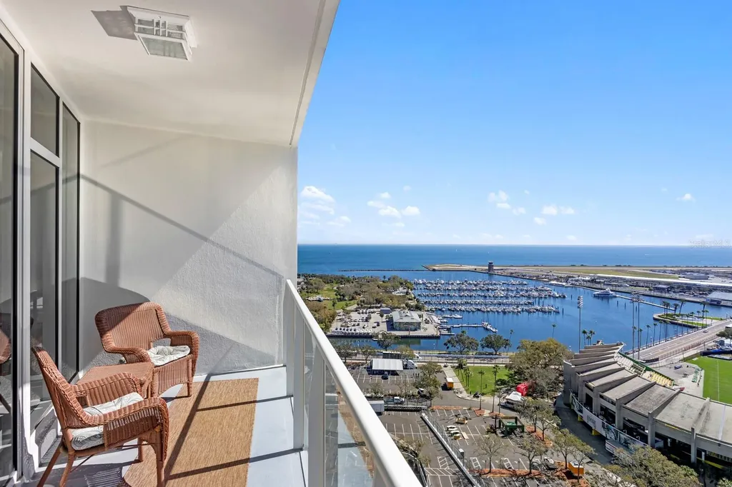 175 1st Street S St Petersburg FL 33701