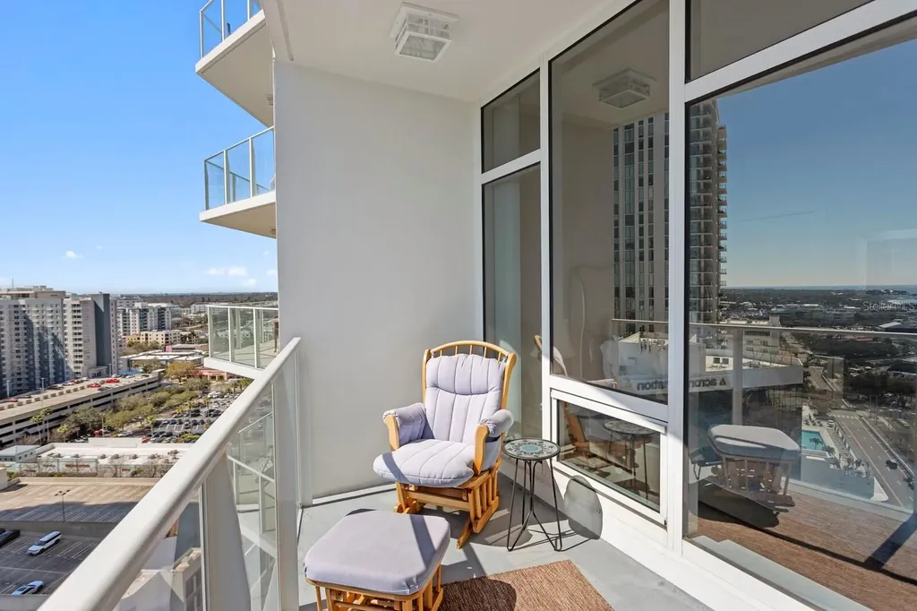 175 1st Street S St Petersburg FL 33701