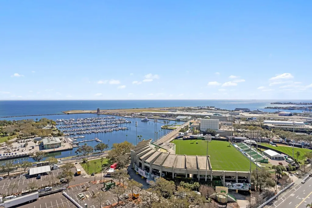 175 1st Street S St Petersburg FL 33701