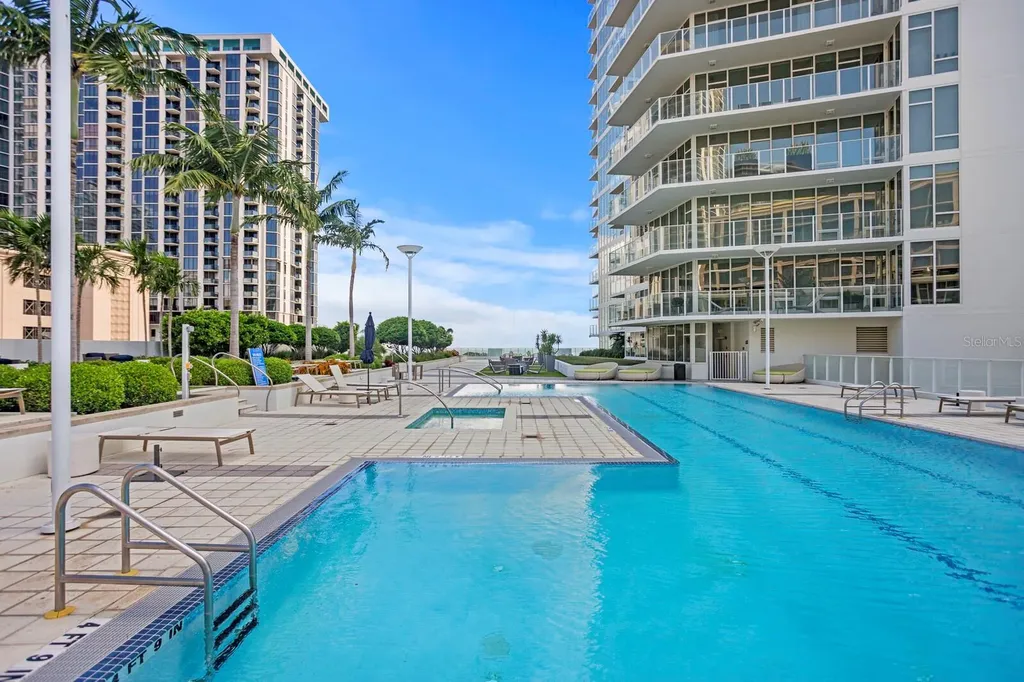 175 1st Street S St Petersburg FL 33701