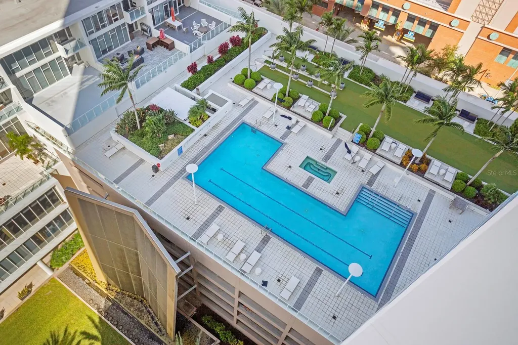 175 1st Street S St Petersburg FL 33701