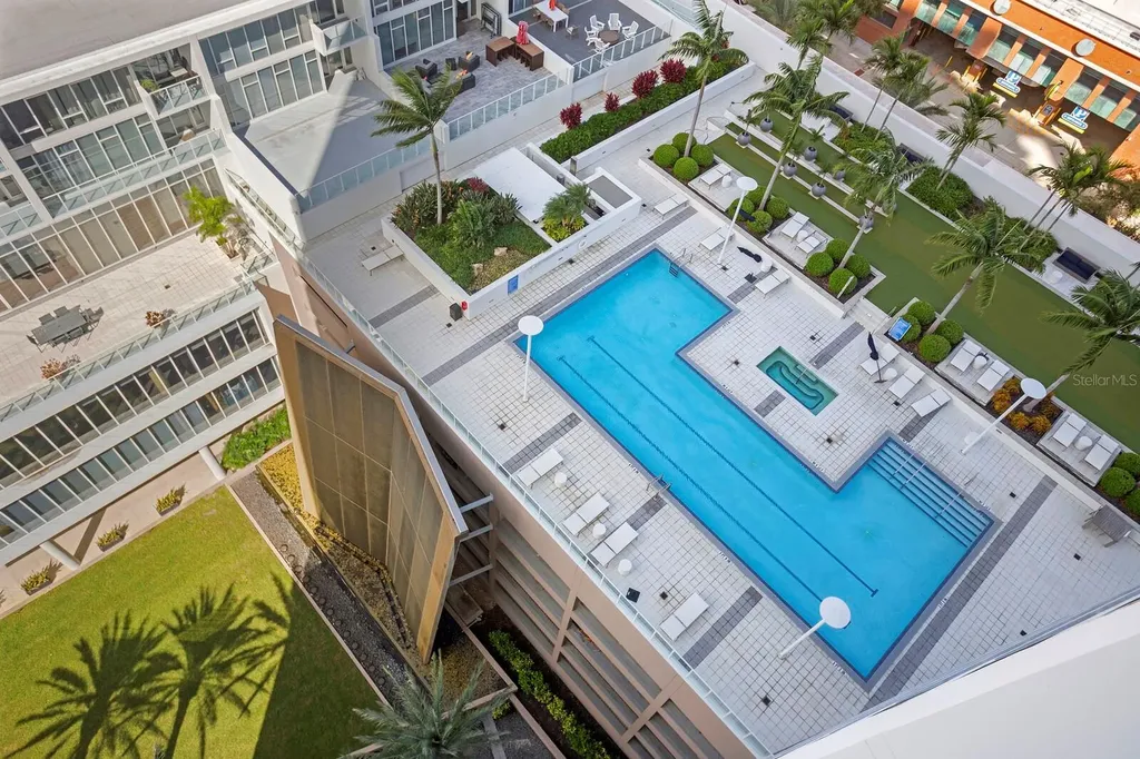 175 1st Street S St Petersburg FL 33701