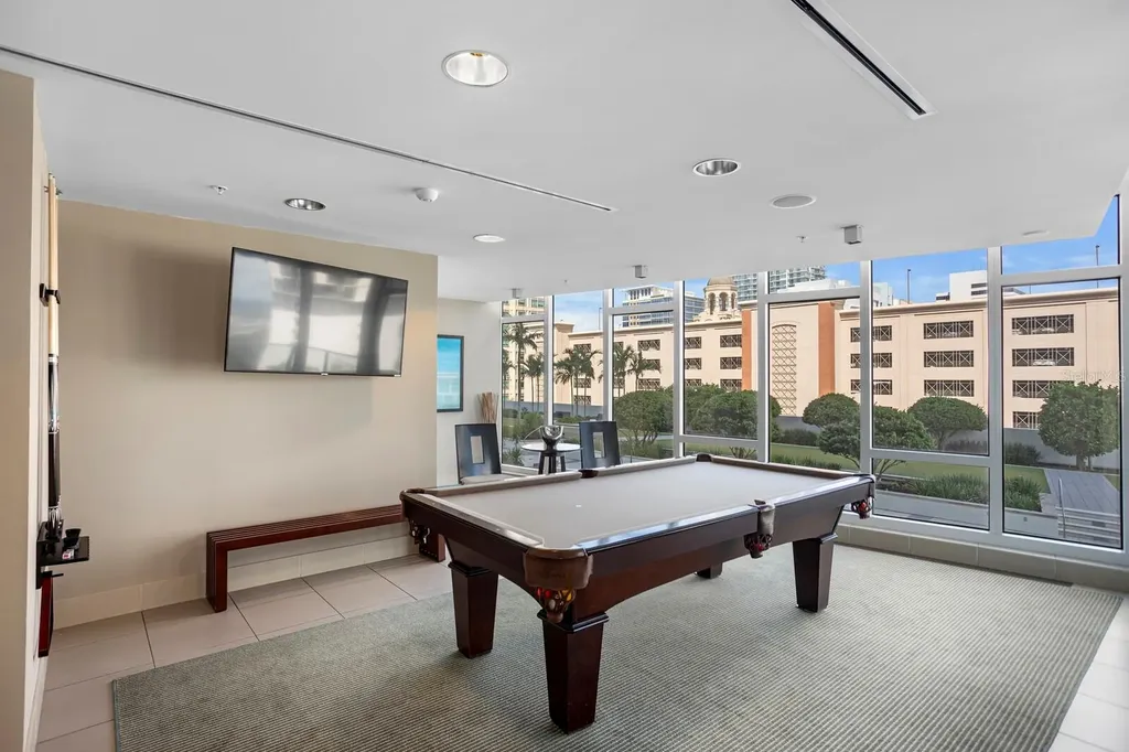 175 1st Street S St Petersburg FL 33701