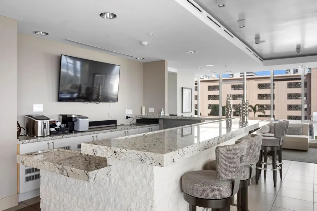 175 1st Street S St Petersburg FL 33701