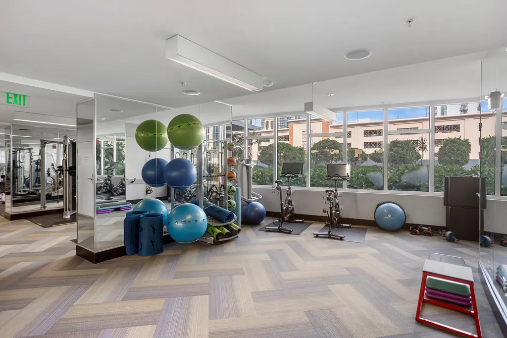 175 1st Street S St Petersburg FL 33701