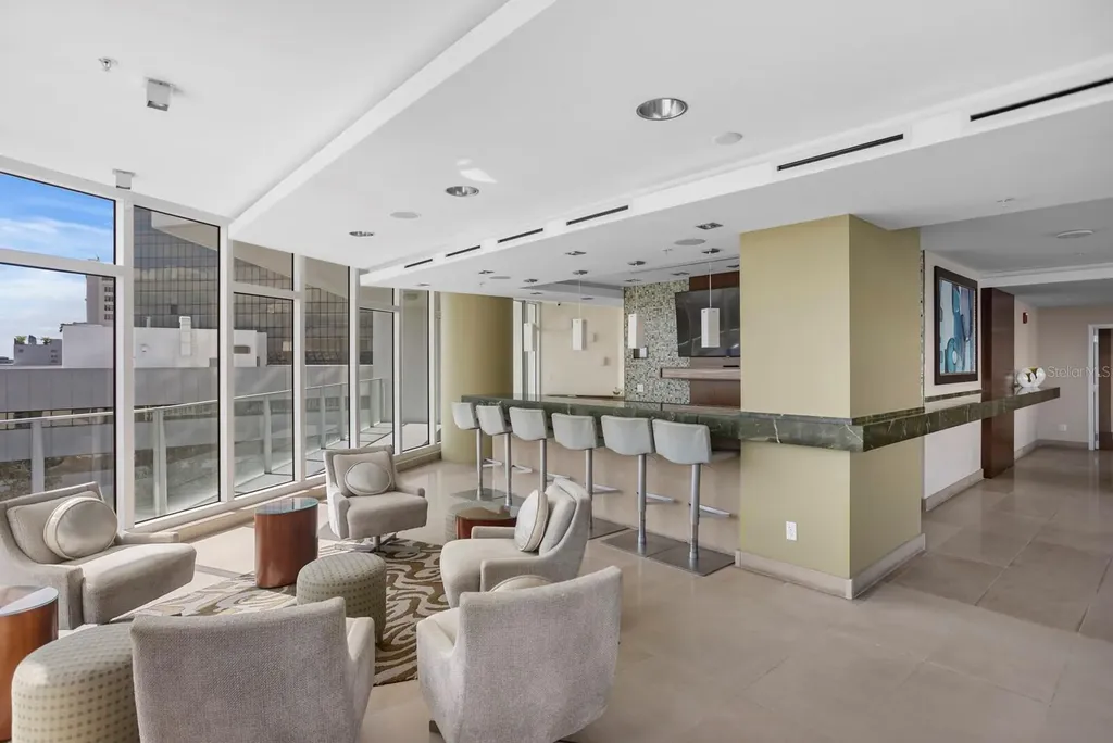 175 1st Street S St Petersburg FL 33701