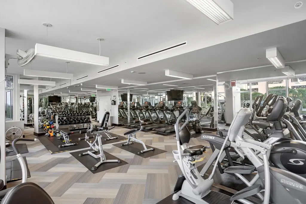 175 1st Street S St Petersburg FL 33701