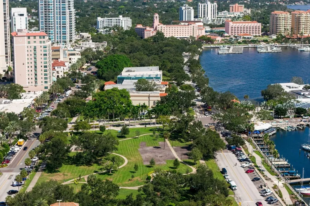 175 1st Street S St Petersburg FL 33701