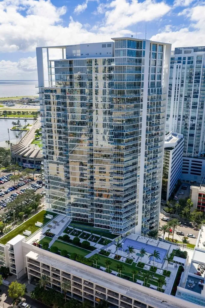 175 1st Street S St Petersburg FL 33701