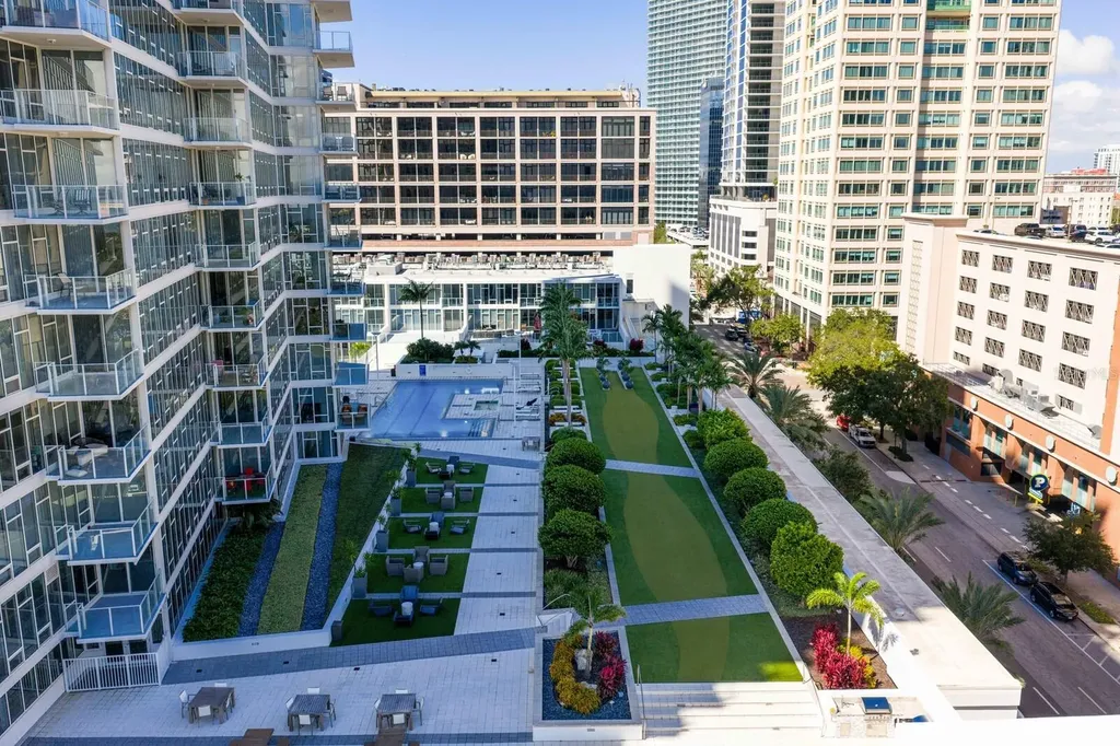 175 1st Street S St Petersburg FL 33701