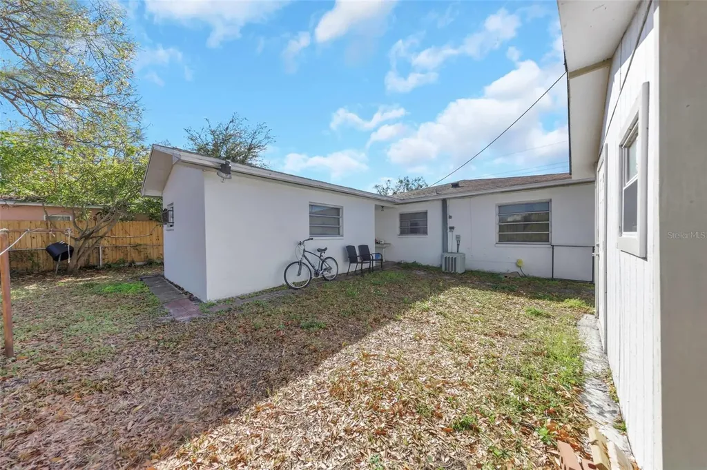 3117 W Leroy Street Tampa FL 33607
