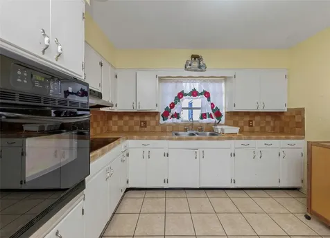 3117 W Leroy Street Tampa FL 33607