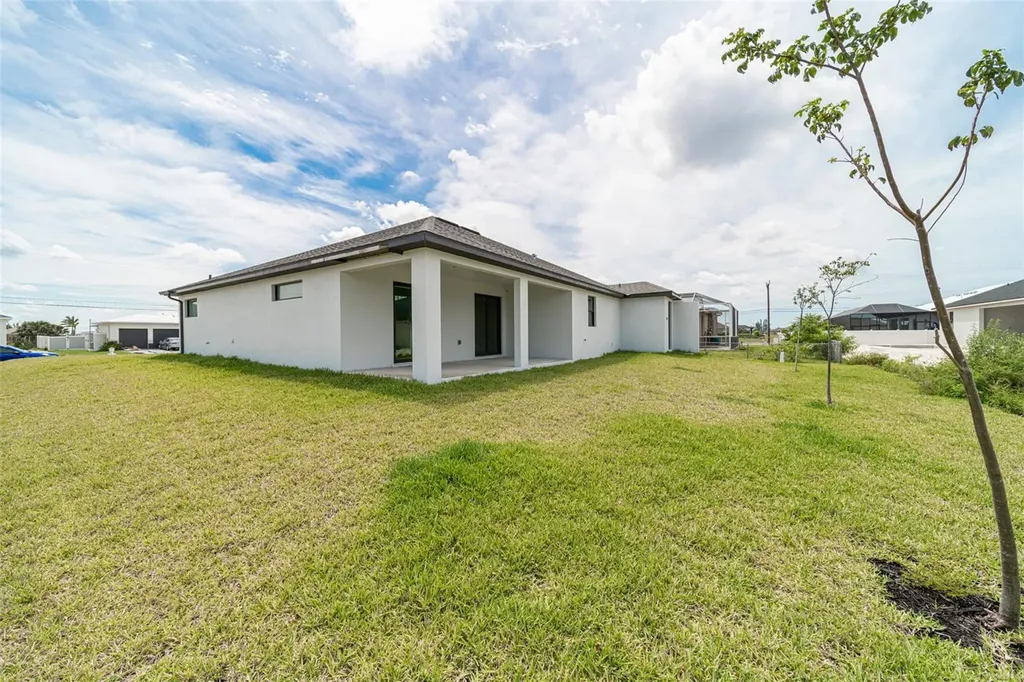 1608 NW 38th Avenue Cape Coral FL 33993