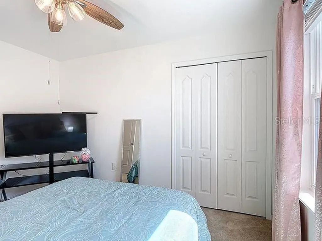 2244 Canyon Breeze Avenue Kissimmee FL 34746