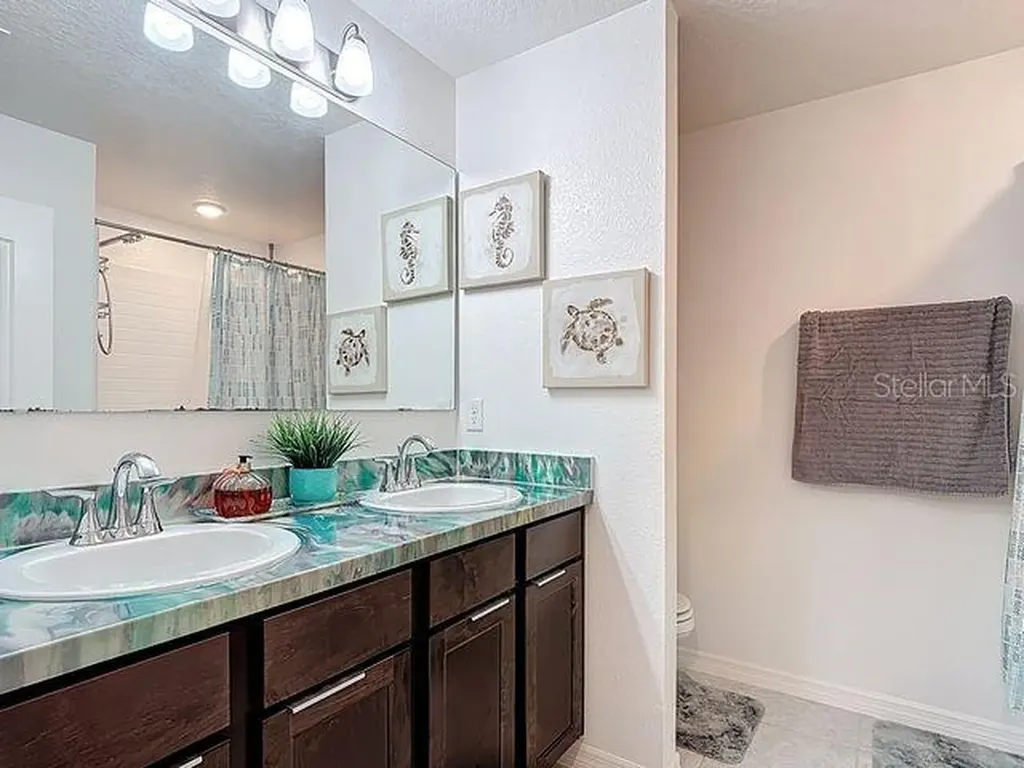 2244 Canyon Breeze Avenue Kissimmee FL 34746