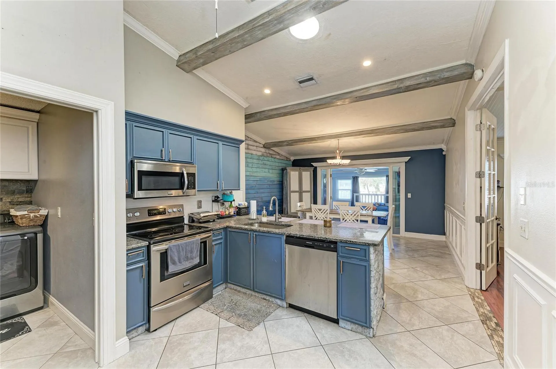 3810 39th Ave W Bradenton FL 34205