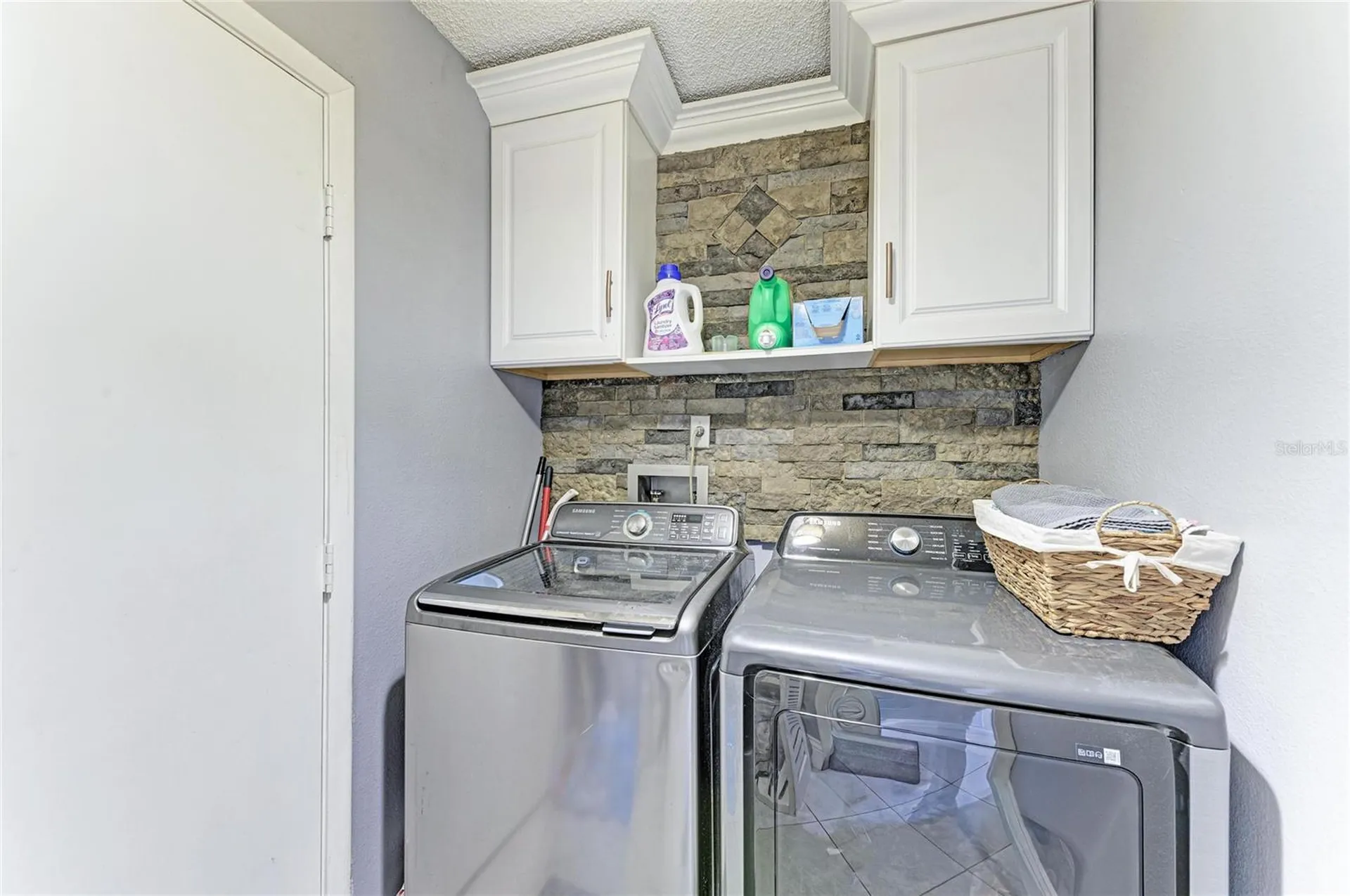 3810 39th Ave W Bradenton FL 34205