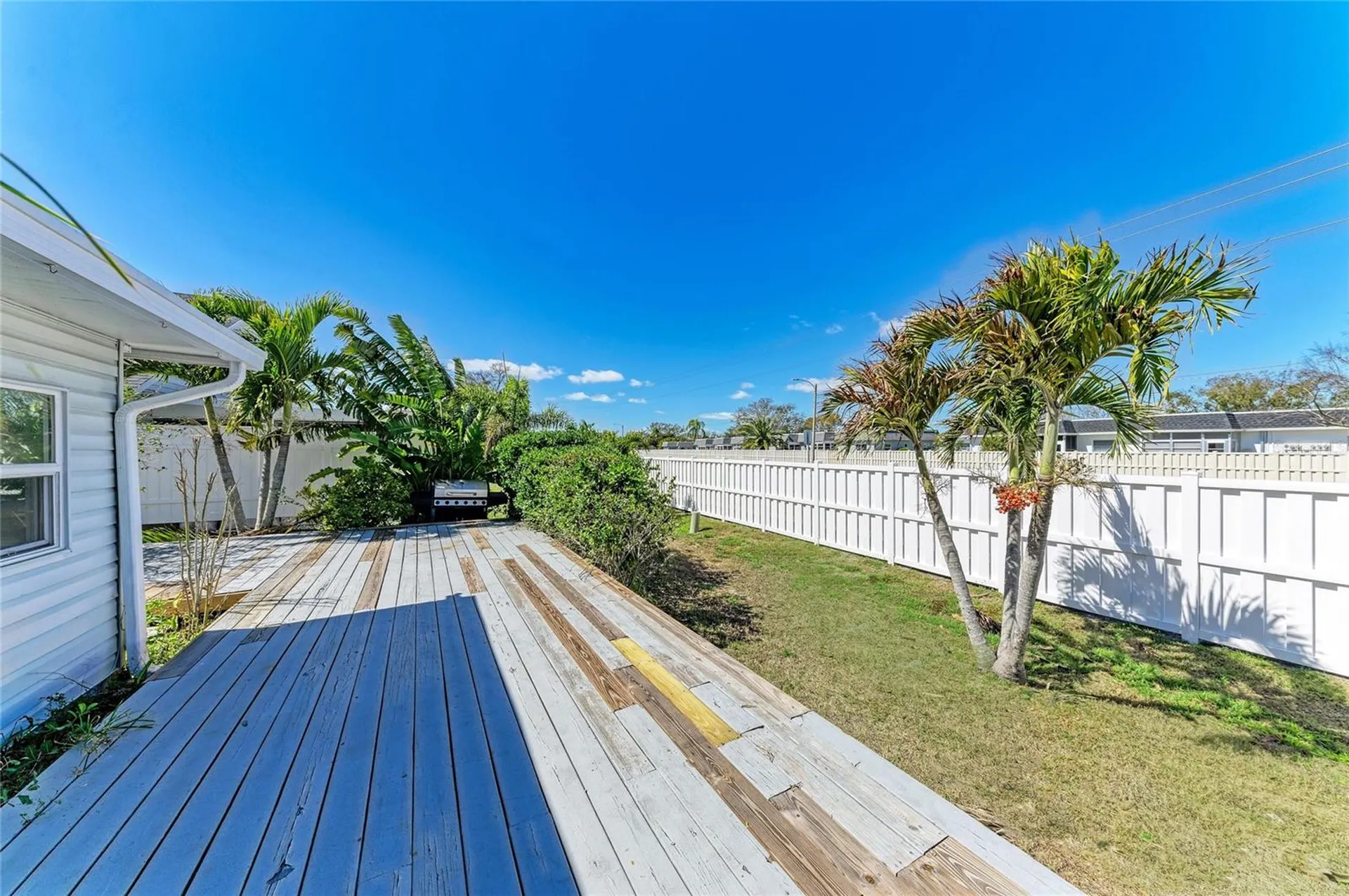 3810 39th Ave W Bradenton FL 34205