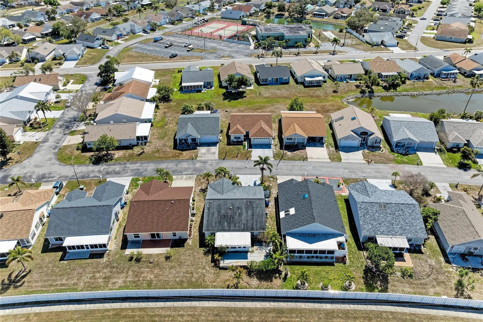 3810 39th Ave W Bradenton FL 34205