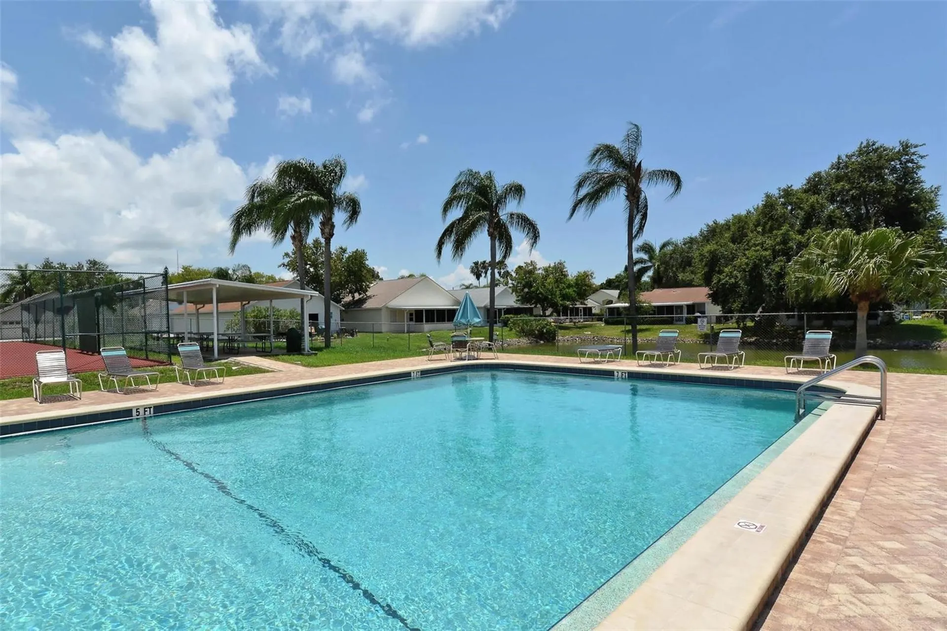 3810 39th Ave W Bradenton FL 34205