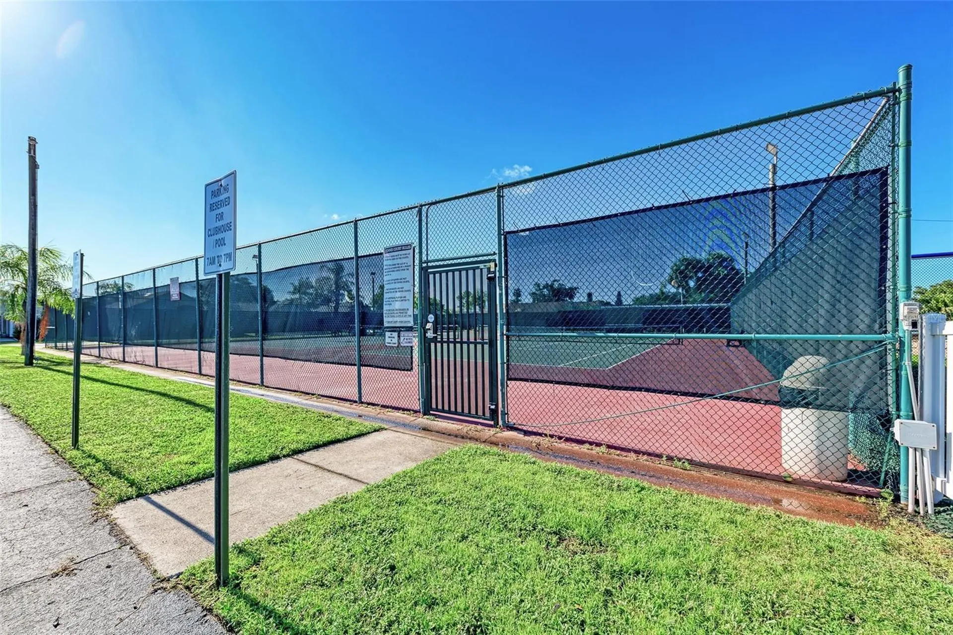 3810 39th Ave W Bradenton FL 34205