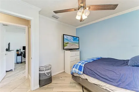 3810 39th Ave W Bradenton FL 34205