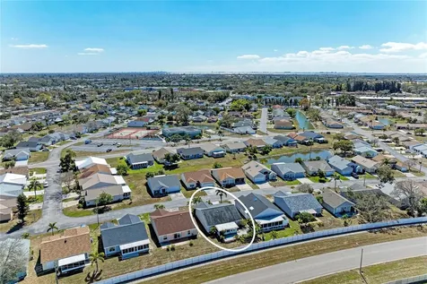 3810 39th Ave W Bradenton FL 34205