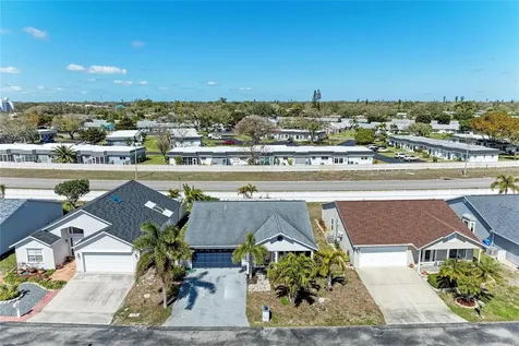 3810 39th Ave W Bradenton FL 34205