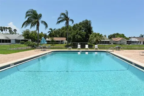 3810 39th Ave W Bradenton FL 34205