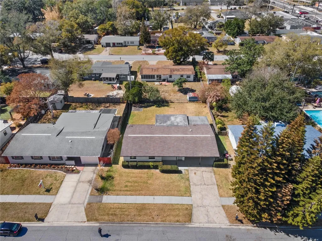 1628 Larkin Avenue Orlando FL 32812