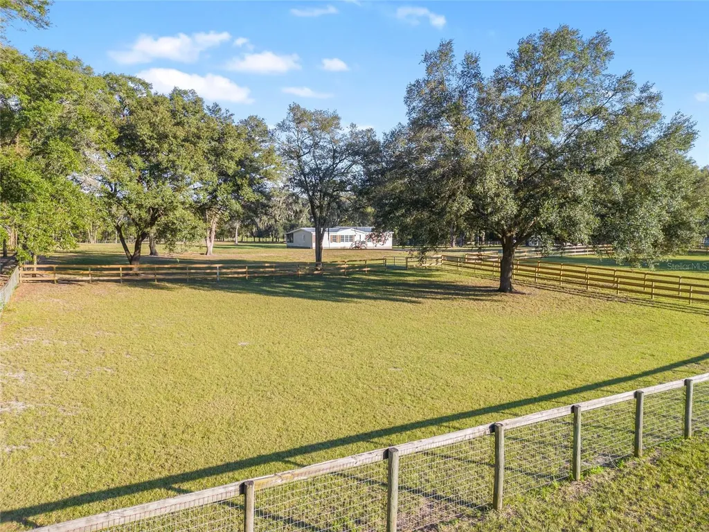 3291 SE 188th Terrace Morriston FL 32668