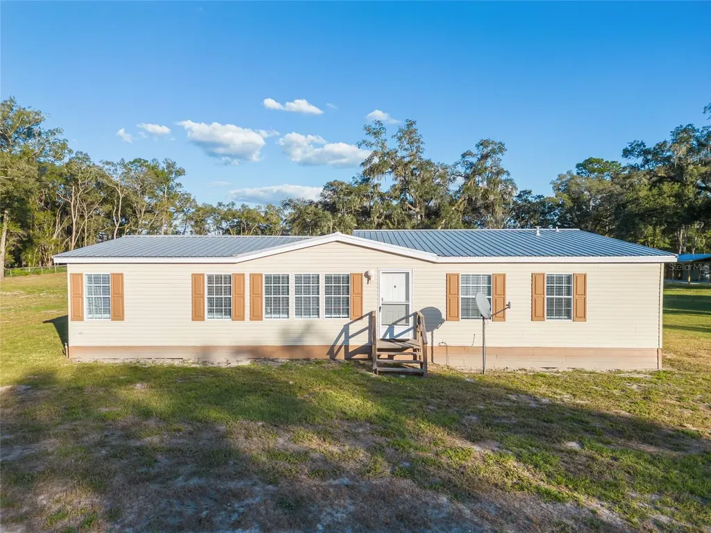 3291 SE 188th Terrace Morriston FL 32668