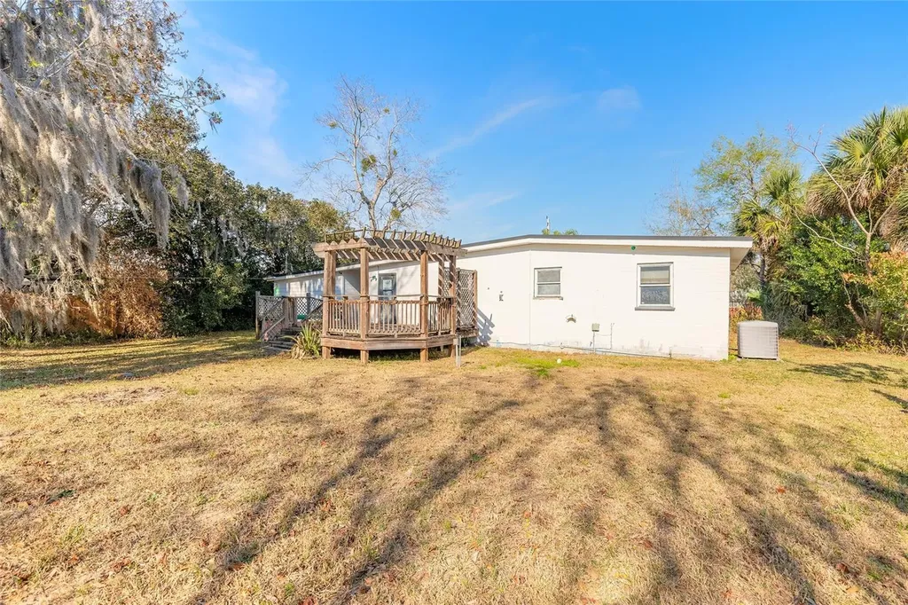 2030 Magnolia Avenue South Daytona FL 32119