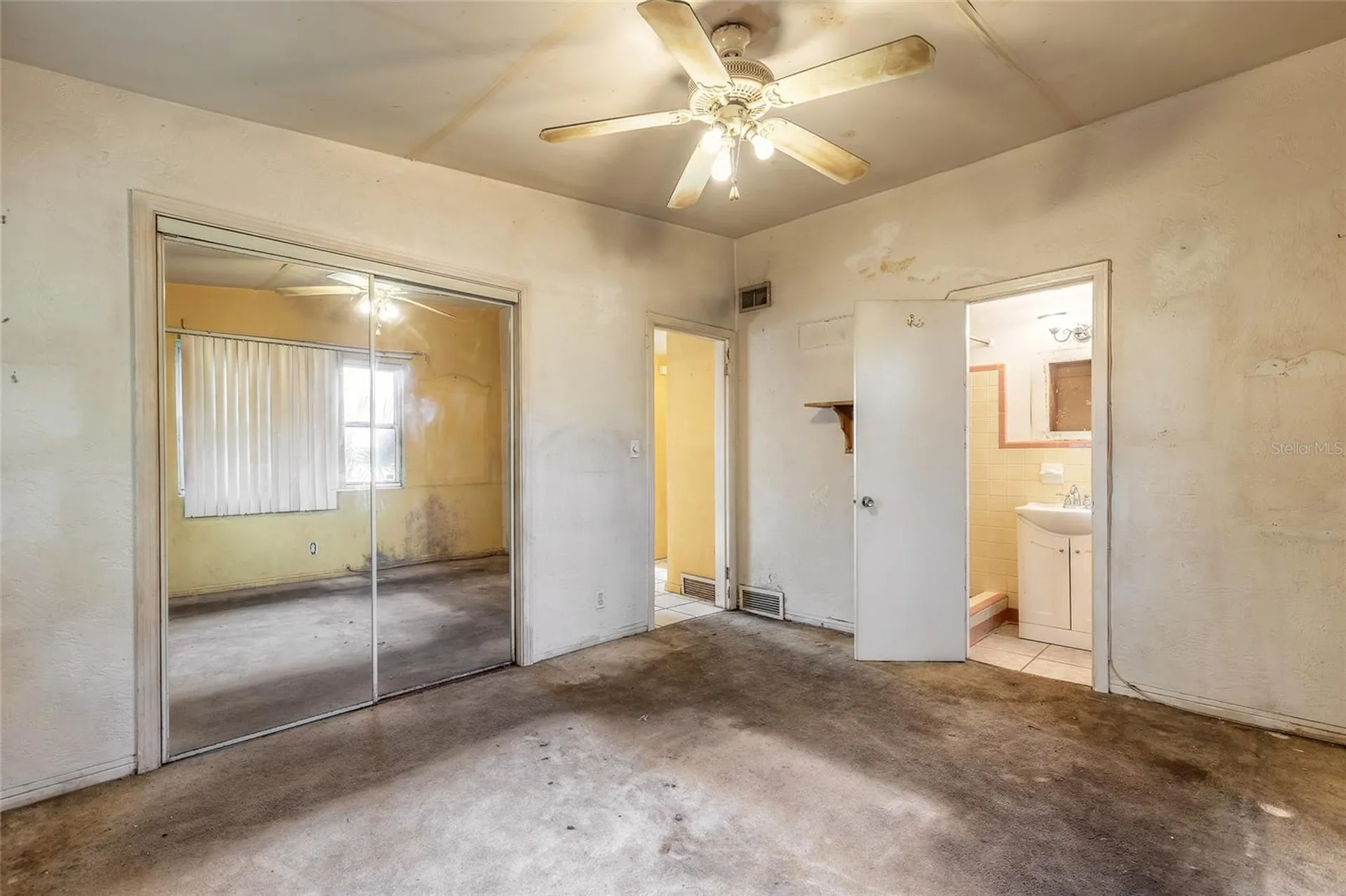 2030 Magnolia Avenue South Daytona FL 32119