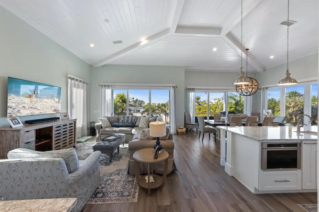 108 Magnolia Avenue Anna Maria FL 34216