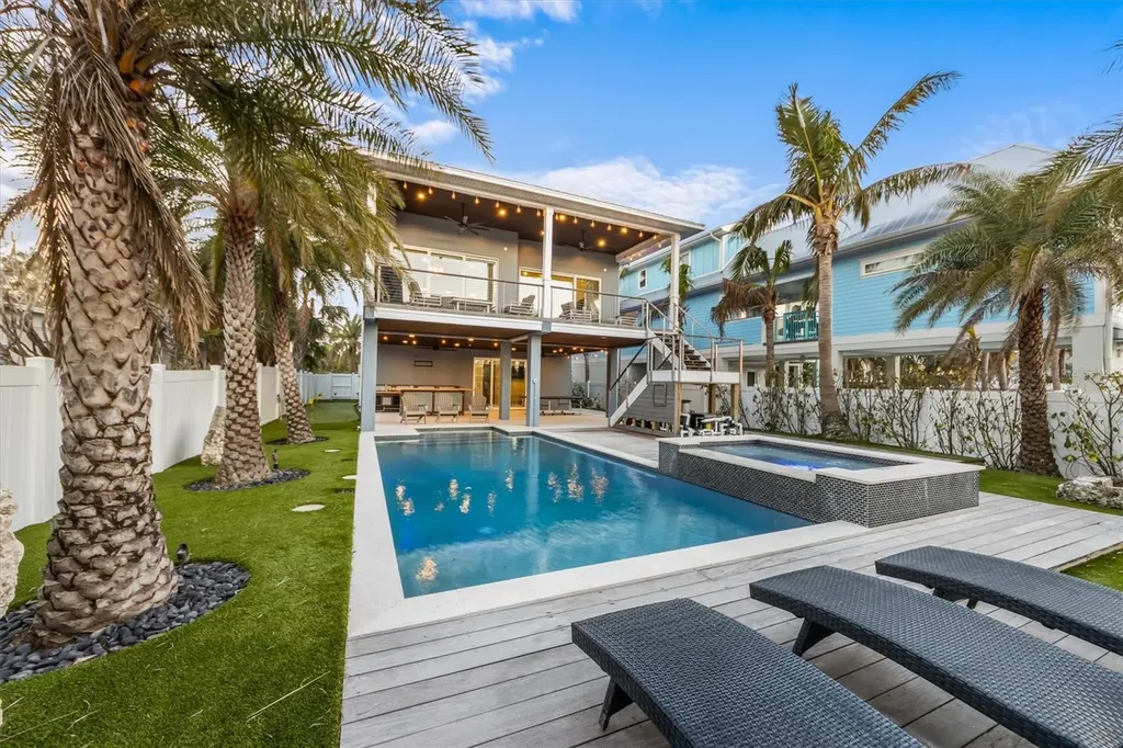108 Magnolia Avenue Anna Maria FL 34216