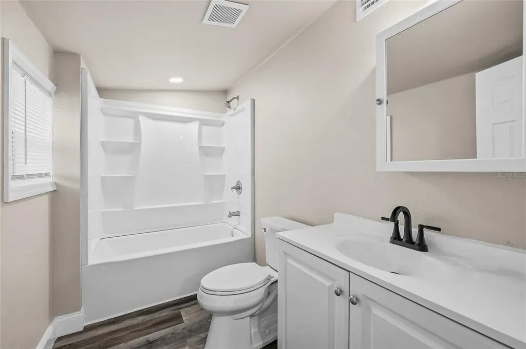 2547 10th Avenue S St Petersburg FL 33712