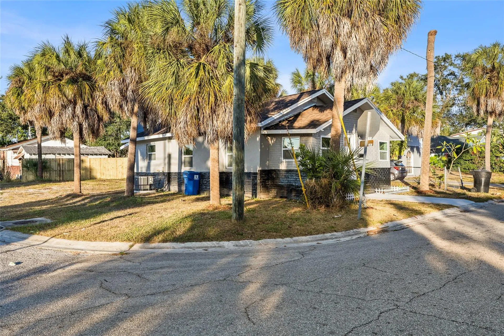 2547 10th Avenue S St Petersburg FL 33712