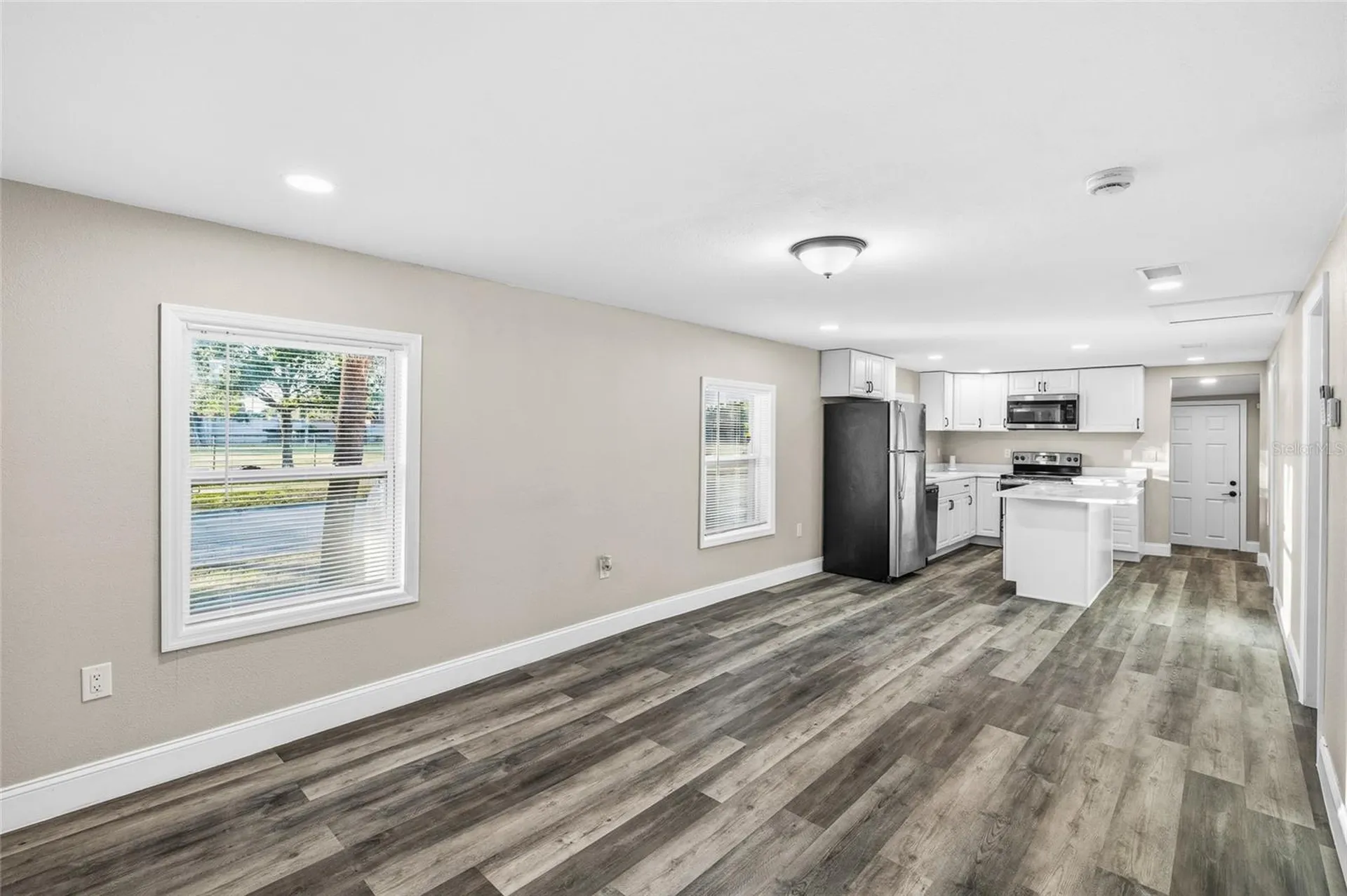2547 10th Avenue S St Petersburg FL 33712