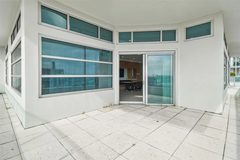 111 N 12th Street Tampa FL 33602