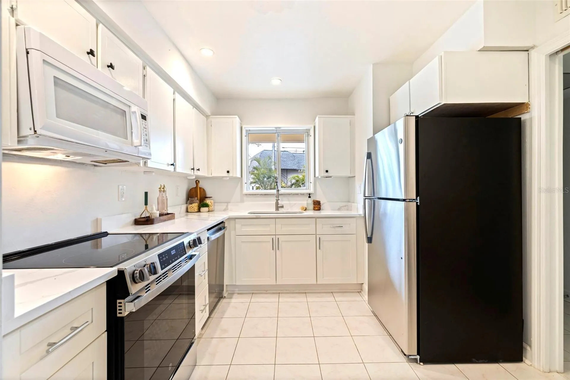 4480 Overlook Drive NE St Petersburg FL 33703