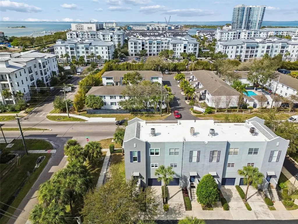 5321 Escena Court Tampa FL 33611