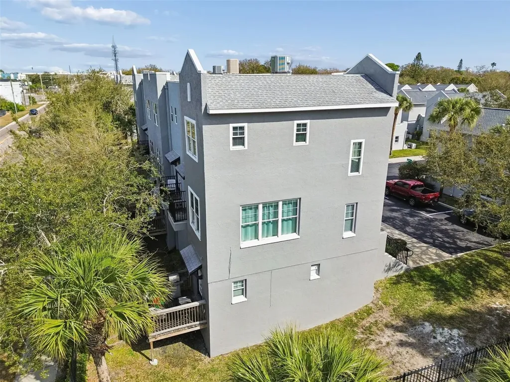 5321 Escena Court Tampa FL 33611