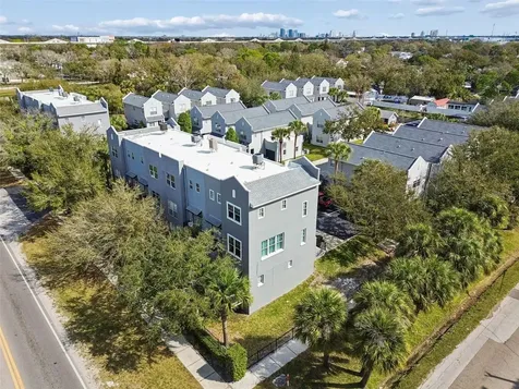 5321 Escena Court Tampa FL 33611