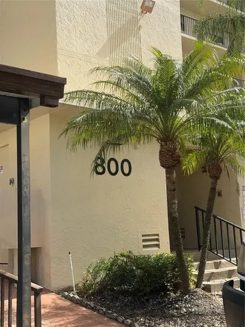 800 Cove Cay Drive Clearwater FL 33760
