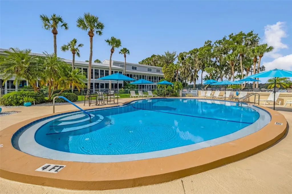 125 River Bend Place Welaka FL 32193